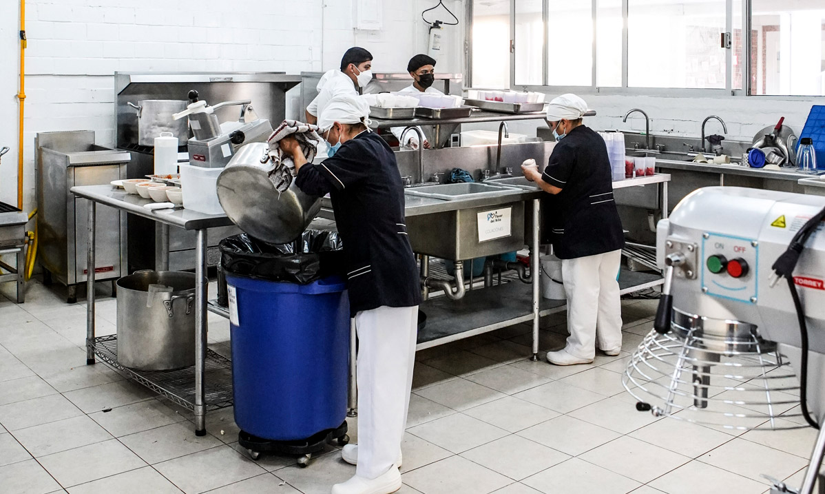 bl julio04 ailettestimonio